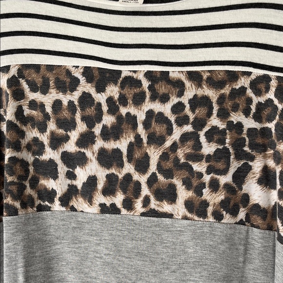 Pink Lily Black and Gray Leopard Print Tee - Picture 3 of 9